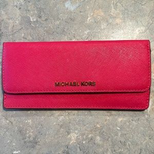 Hot pink Micheal Kors wallet